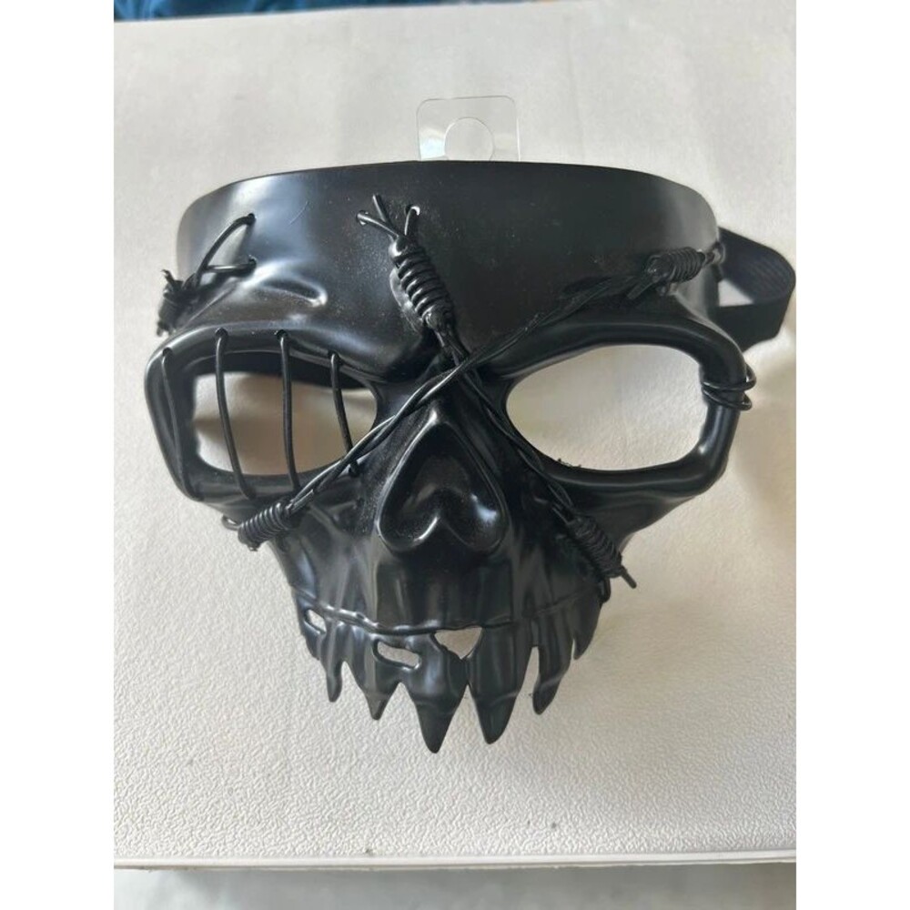 Masquerade skull mask-Brand New